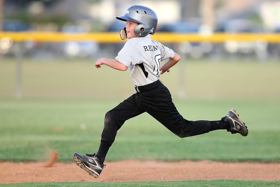 baseball player running sport 163239